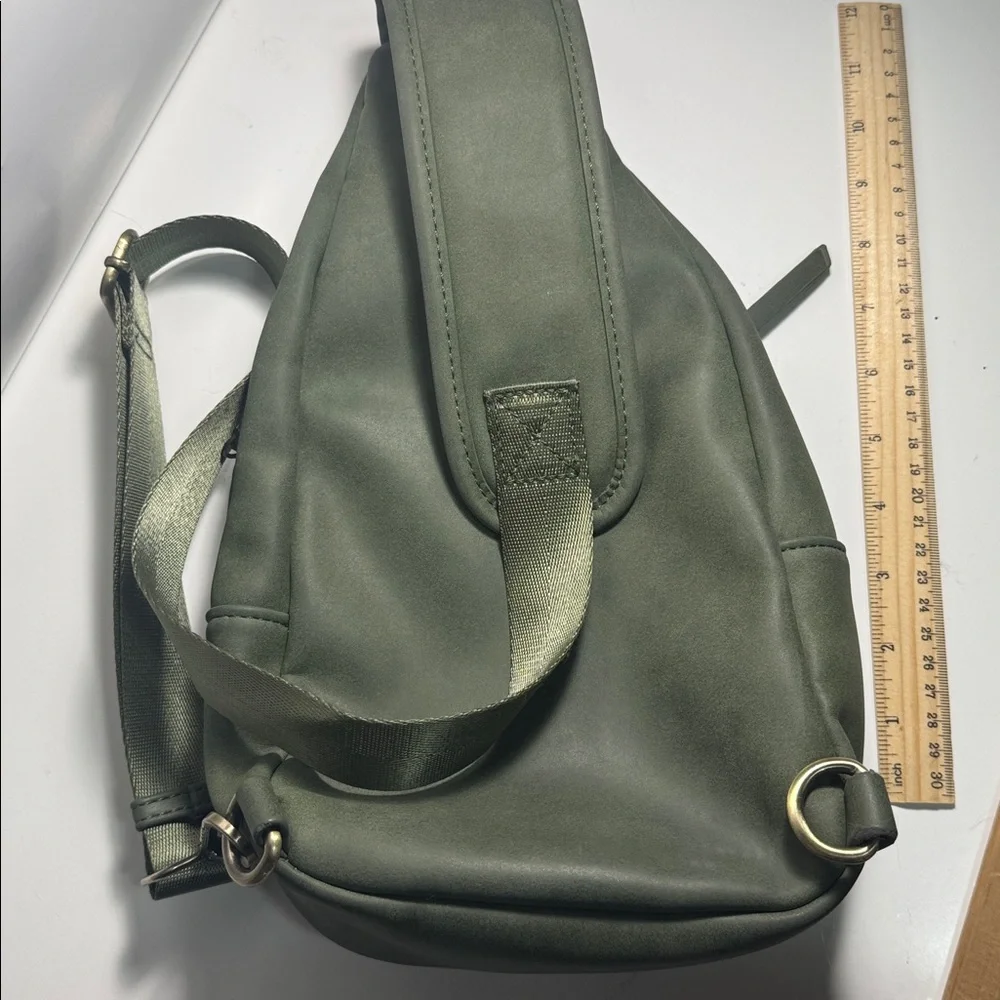 Antik Kraft Olive Green Sling Bag right or left purse crossbody - Picture 4 of 4